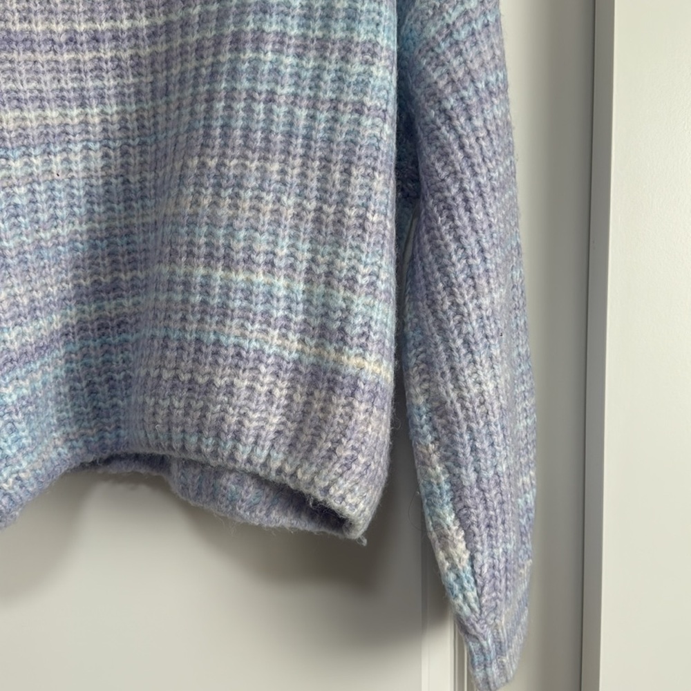 Jessica Simpson Sweater Knit CrewNeck Relaxed Fit Top - Picture 3 of 7